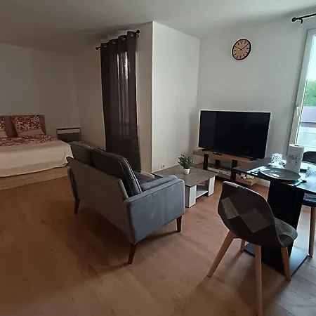 Nandy Apartment Savigny-le-Temple
